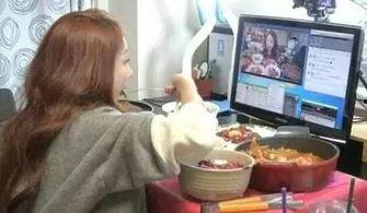 被赶出豪门直播吃瓜,吃瓜群众见证逆袭传奇